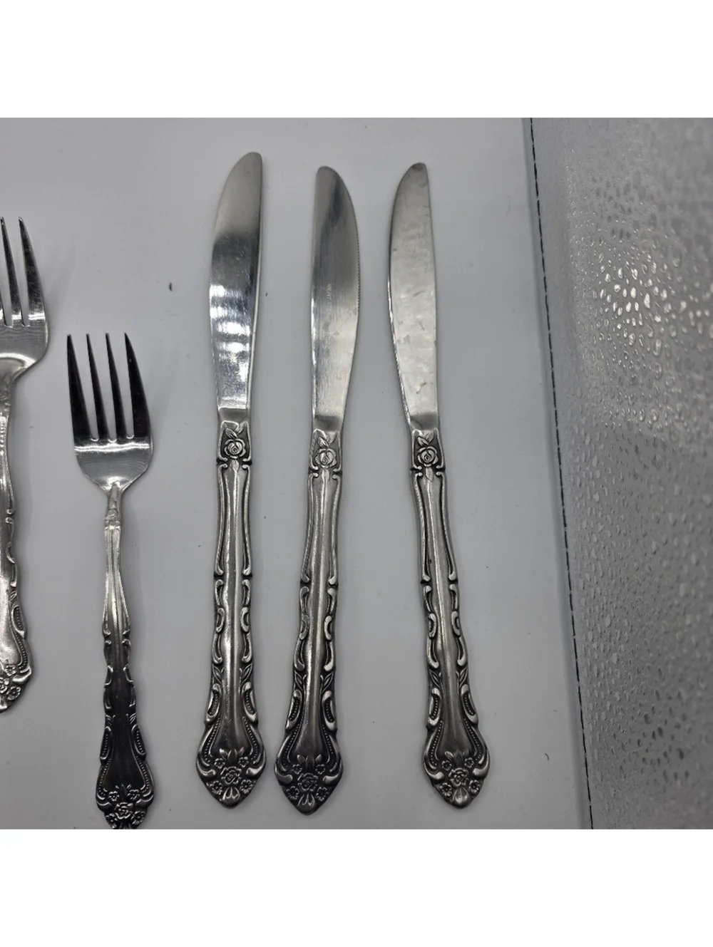 Sears Roebuck LAKEWOOD Tradition Stainless USA / Oneida Silverware Forks Knives